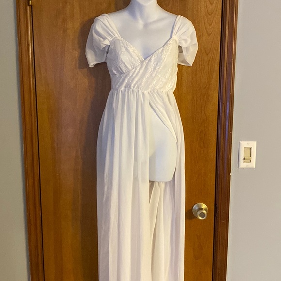 Dresses & Skirts - Maternity Gown Dress